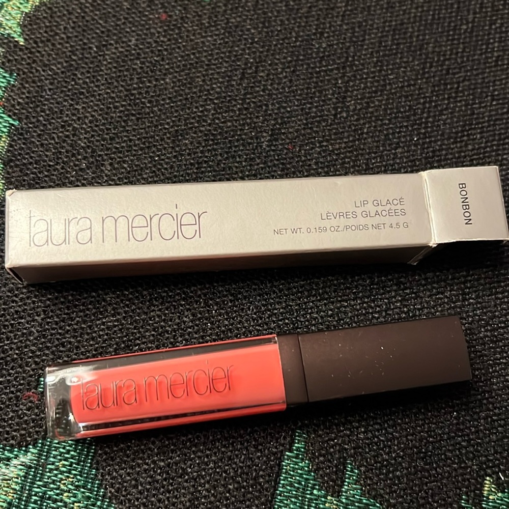 🌺Laura Mercier Lip Glacé.
